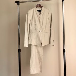 Ann Taylor Factory (size 4) NWT cream pant suit
